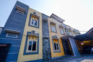 thumbnail: Exterior