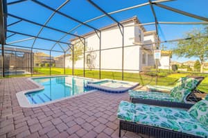 thumbnail: Outdoor dining