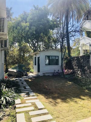 thumbnail: Front of property