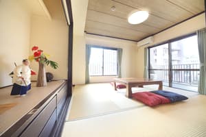 thumbnail: Interior