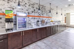 thumbnail: Breakfast area