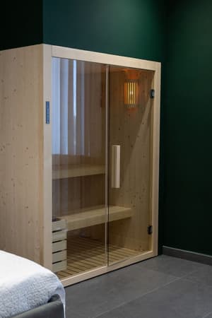 thumbnail: Sauna