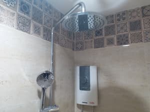 thumbnail: Bathroom shower