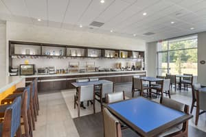 thumbnail: Breakfast area