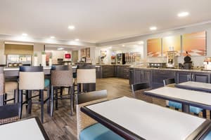 thumbnail: Breakfast area