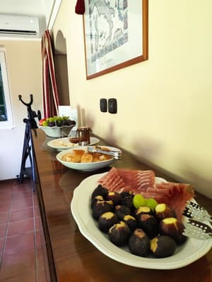 thumbnail: Breakfast buffet