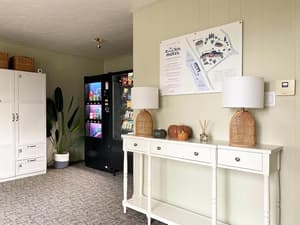 thumbnail: Reception