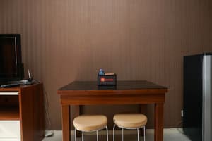 thumbnail: In-room dining