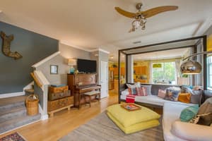 thumbnail: Living room