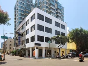 thumbnail: Exterior