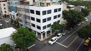 thumbnail: Front of property
