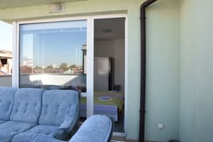 thumbnail: Balcony