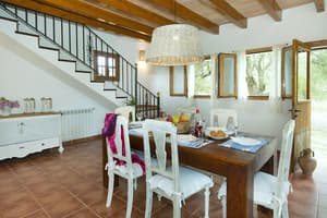 thumbnail: In-room dining