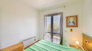 thumbnail: Room amenity