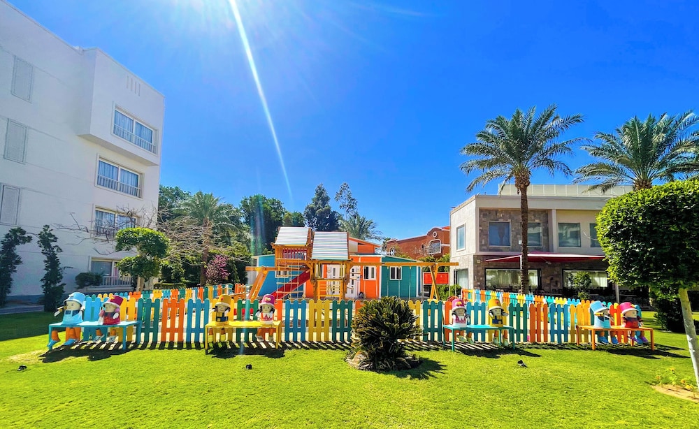 Children's play area - outdoor