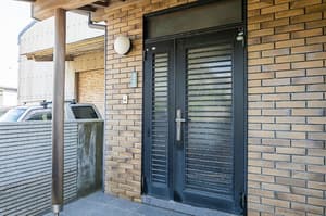 thumbnail: Property entrance