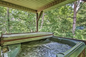 thumbnail: Outdoor spa tub