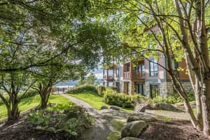thumbnail: Front of property