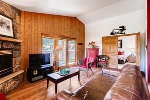 thumbnail: Living room