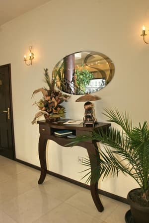 thumbnail: Interior