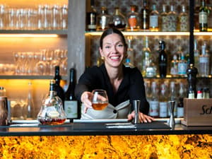 thumbnail: Bar (on property)