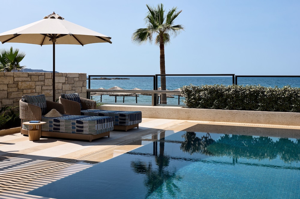 Private pool