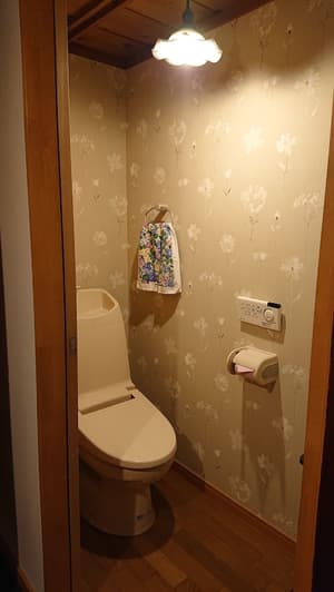 thumbnail: Shared bathroom