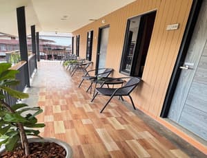 thumbnail: Balcony