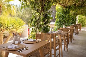 thumbnail: Breakfast area