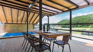 thumbnail: Terrace/patio