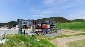 thumbnail: Exterior
