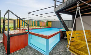 thumbnail: Pool