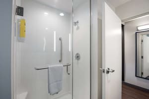 thumbnail: Bathroom shower