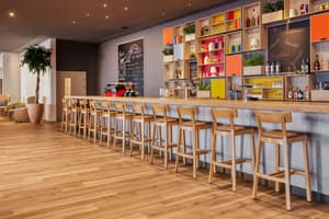 thumbnail: Bar (on property)
