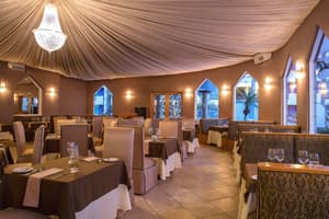 thumbnail: Restaurant