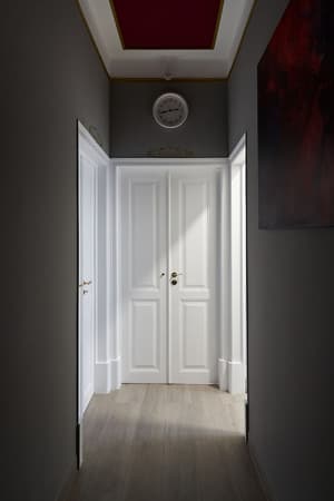 thumbnail: Property entrance