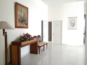 thumbnail: Interior