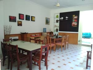thumbnail: Dining