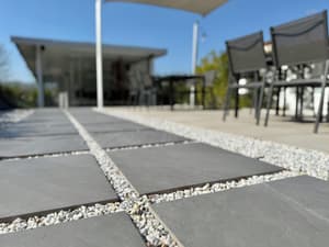 thumbnail: Exterior