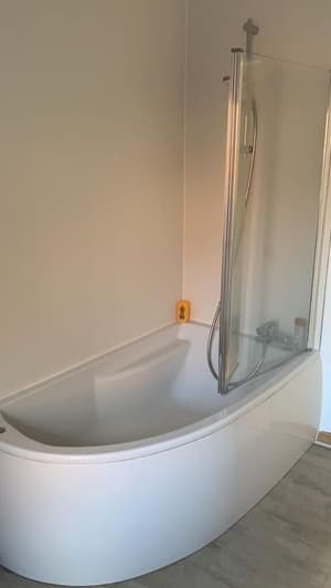 thumbnail: Shared bathroom