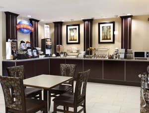 thumbnail: Breakfast area