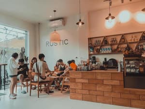 thumbnail: Bar (on property)