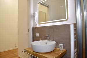 thumbnail: Bathroom sink