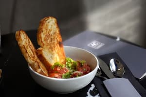 thumbnail: Restaurant