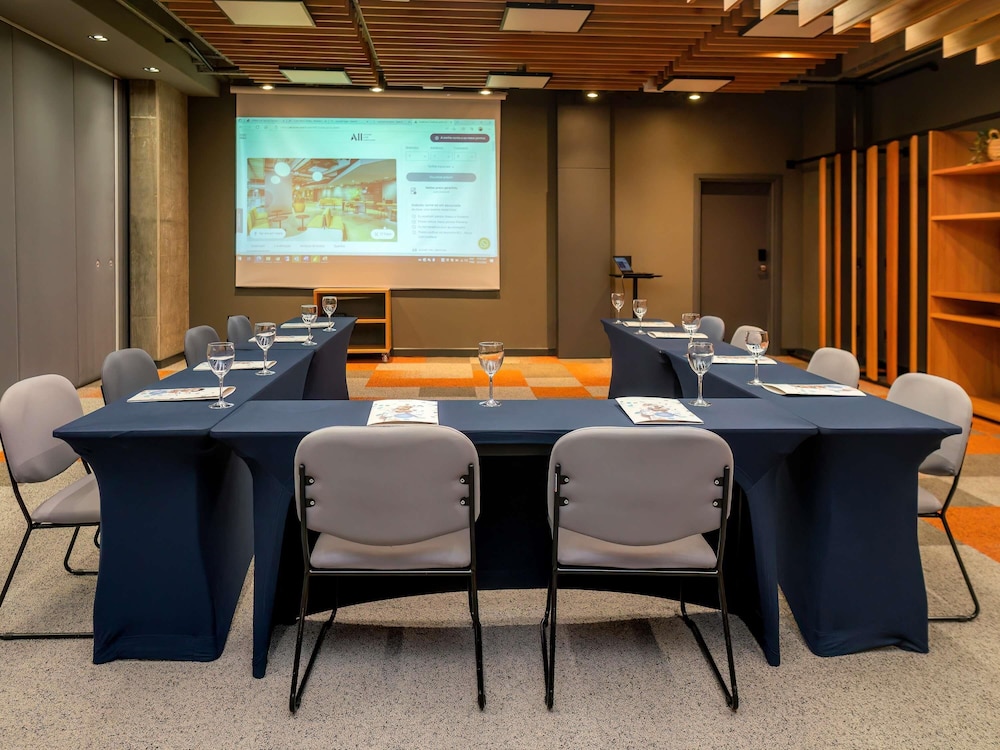Meeting facility