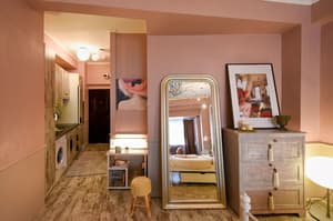 thumbnail: Interior detail