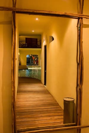 thumbnail: Interior detail