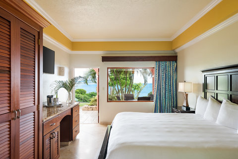 Family Cottage Suite Master Bedroom