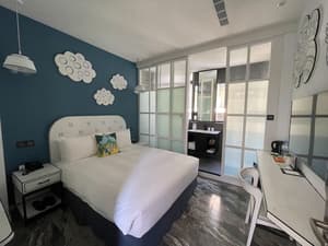 thumbnail: Room