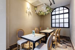 thumbnail: Restaurant